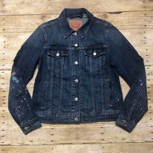 NWOT Levi’s denim jacket